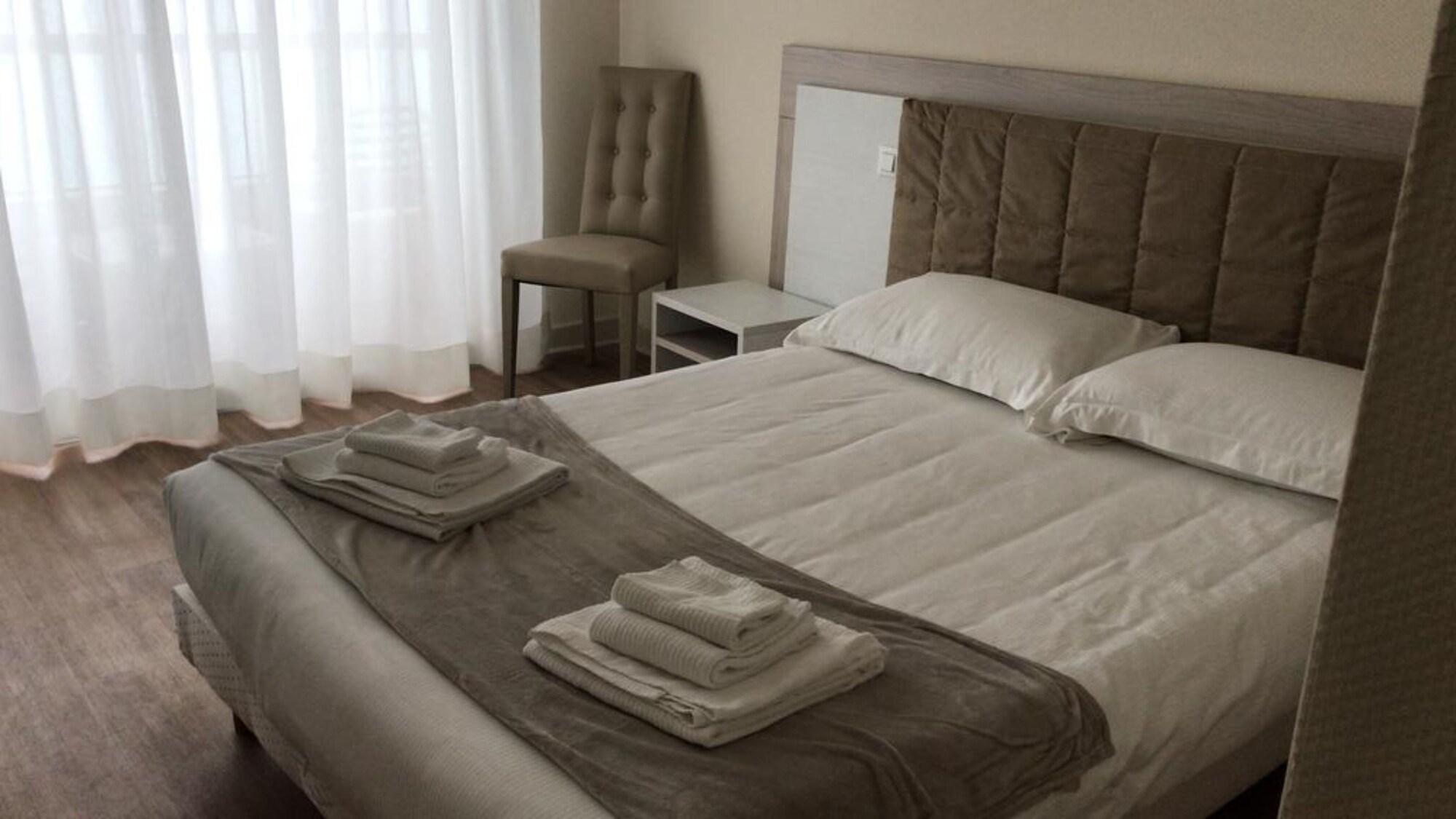 Hotel Le Dauphin Menton Ngoại thất bức ảnh
