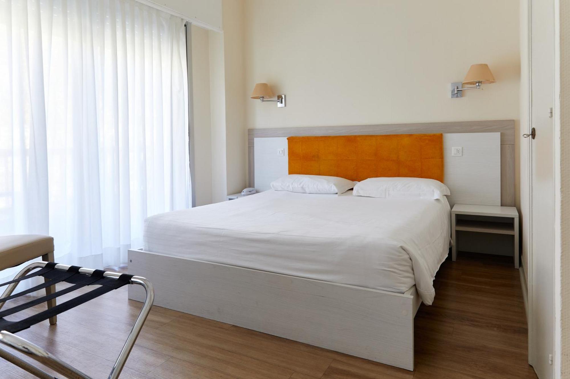 Hotel Le Dauphin Menton Ngoại thất bức ảnh